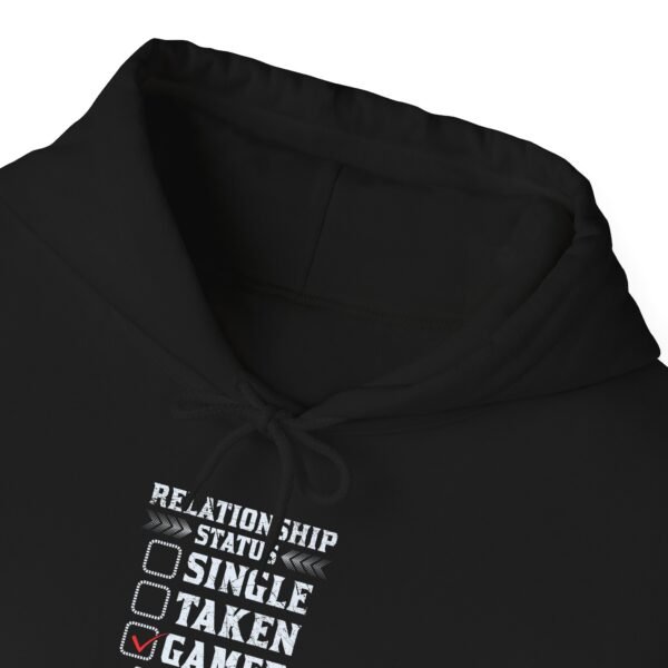 Gamers Relationship Status Hoodie - Image 25